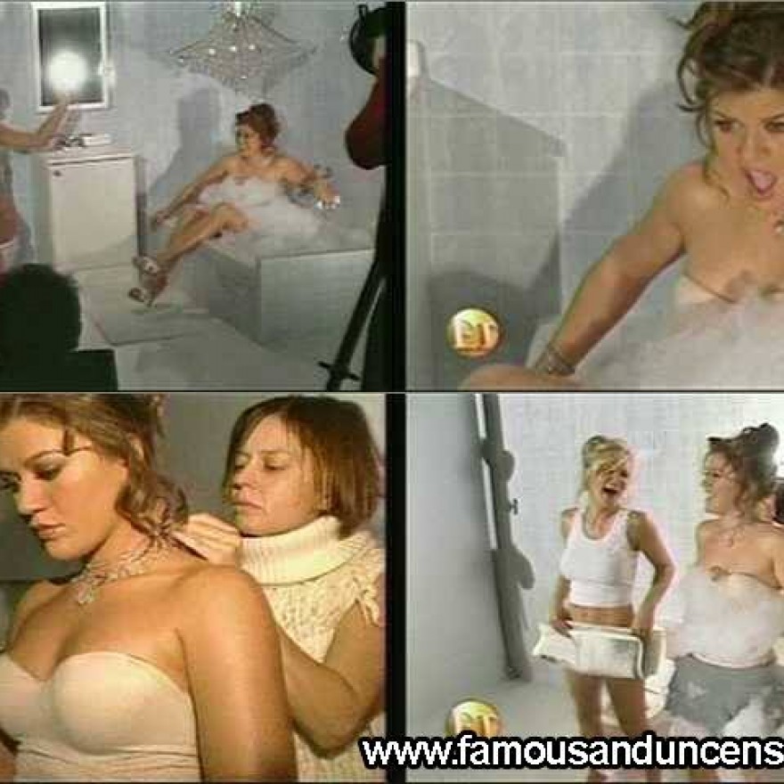 Entertainment Tonight Kelly Clarkson Sexy Nude Scene Beautiful Celebrity