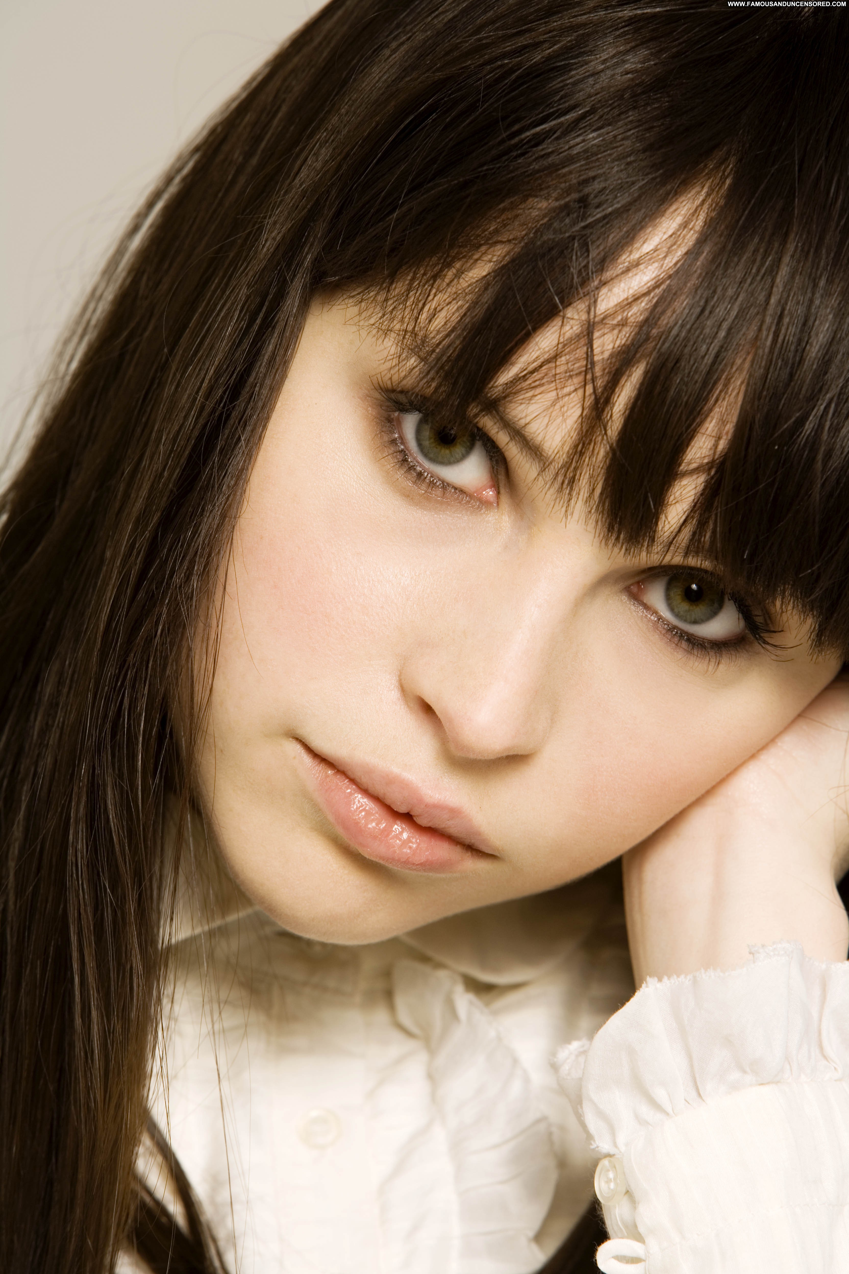 Felicity Jones Celebrity Beautiful Babe Posing Hot Photoshoot