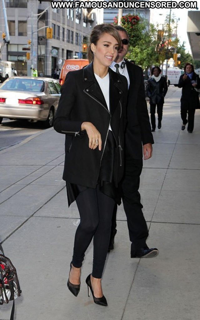 Jessica Alba No Source  Beautiful Celebrity High Resolution Candids