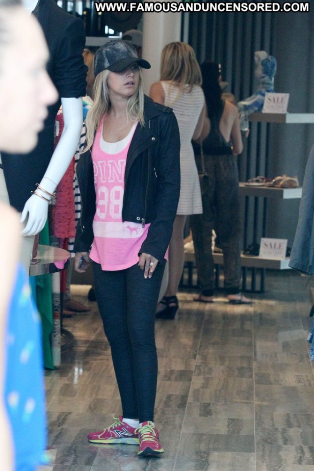 Ashley Tisdale Beverly Hills Babe Shopping Posing Hot Beautiful High