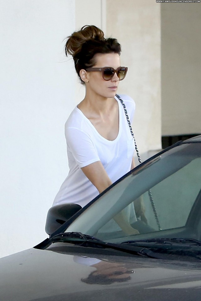 Kate Beckinsale Beverly Hills Posing Hot Beautiful Celebrity High